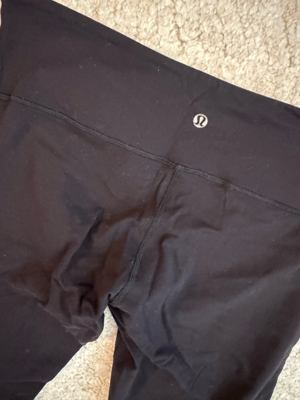 Lululemon solid black long length leggings, size 8 in EUC! - Picture 2 of 7